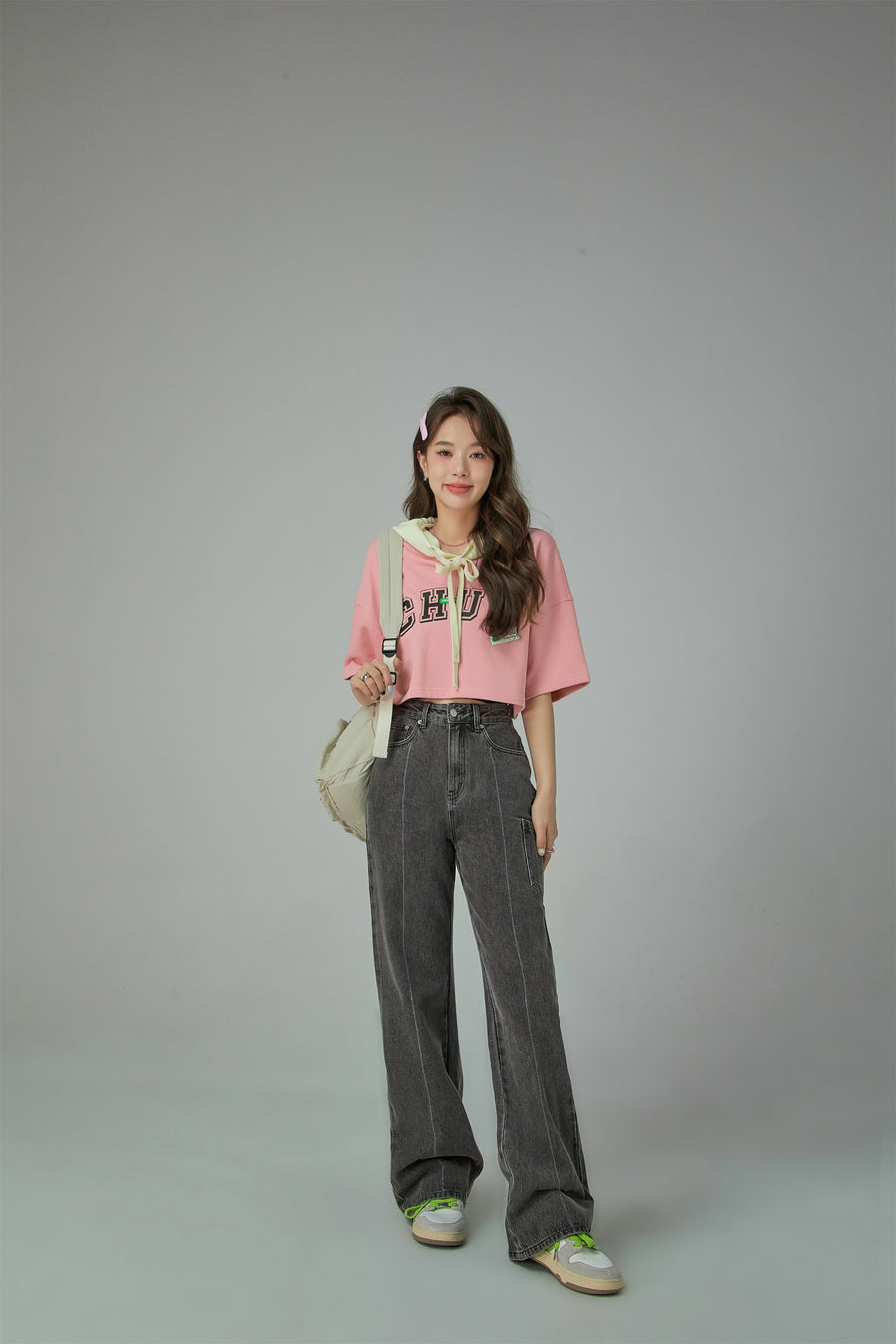 CHUU She Is Versatile Wide Pocket Jeans