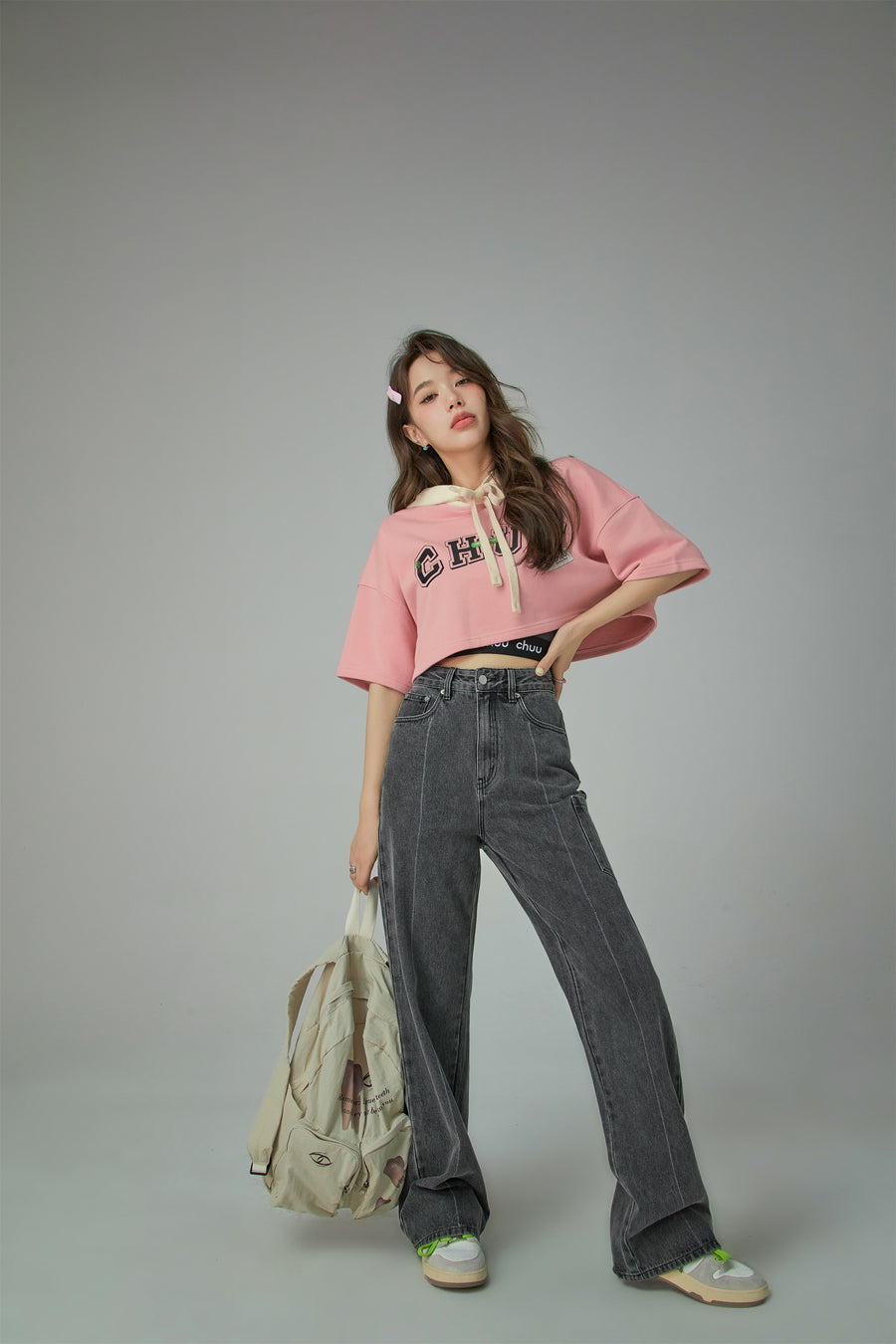 CHUU She Is Versatile Wide Pocket Jeans