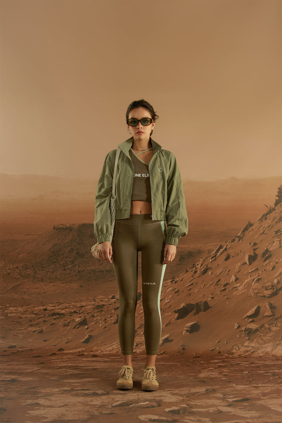 CHUU Collar Cropped Field Jacket