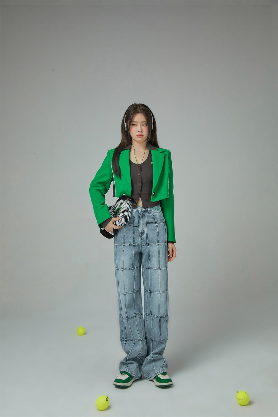 CHUU Squares High-Waisted Wide Jeans