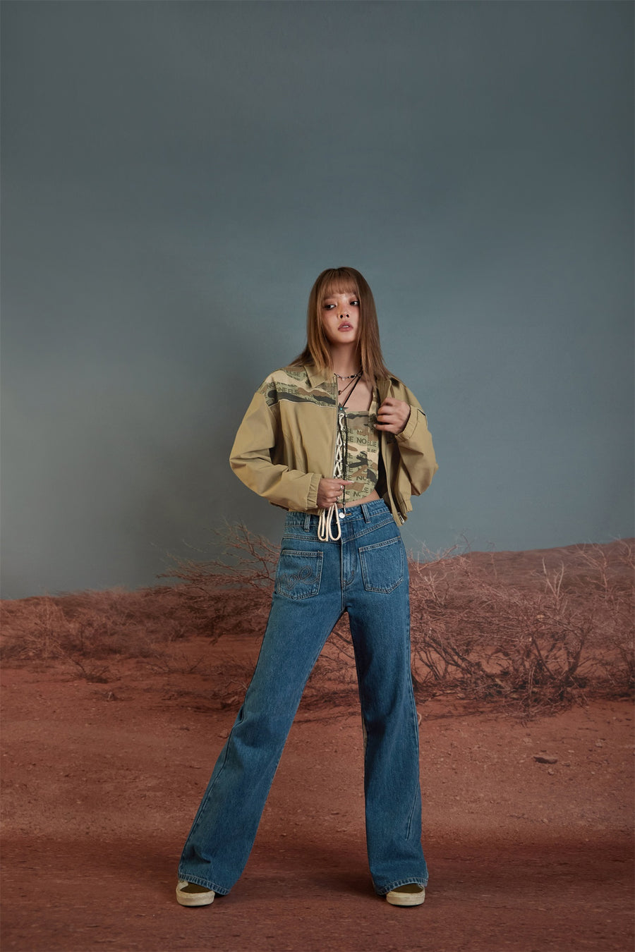 CHUU A Side Of Camouflage Bootcut Jeans