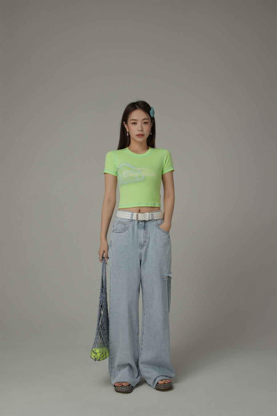 CHUU Distressed Straight Denim Light Wash Jeans