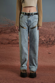 Front Cameo Detail Straight Jeans