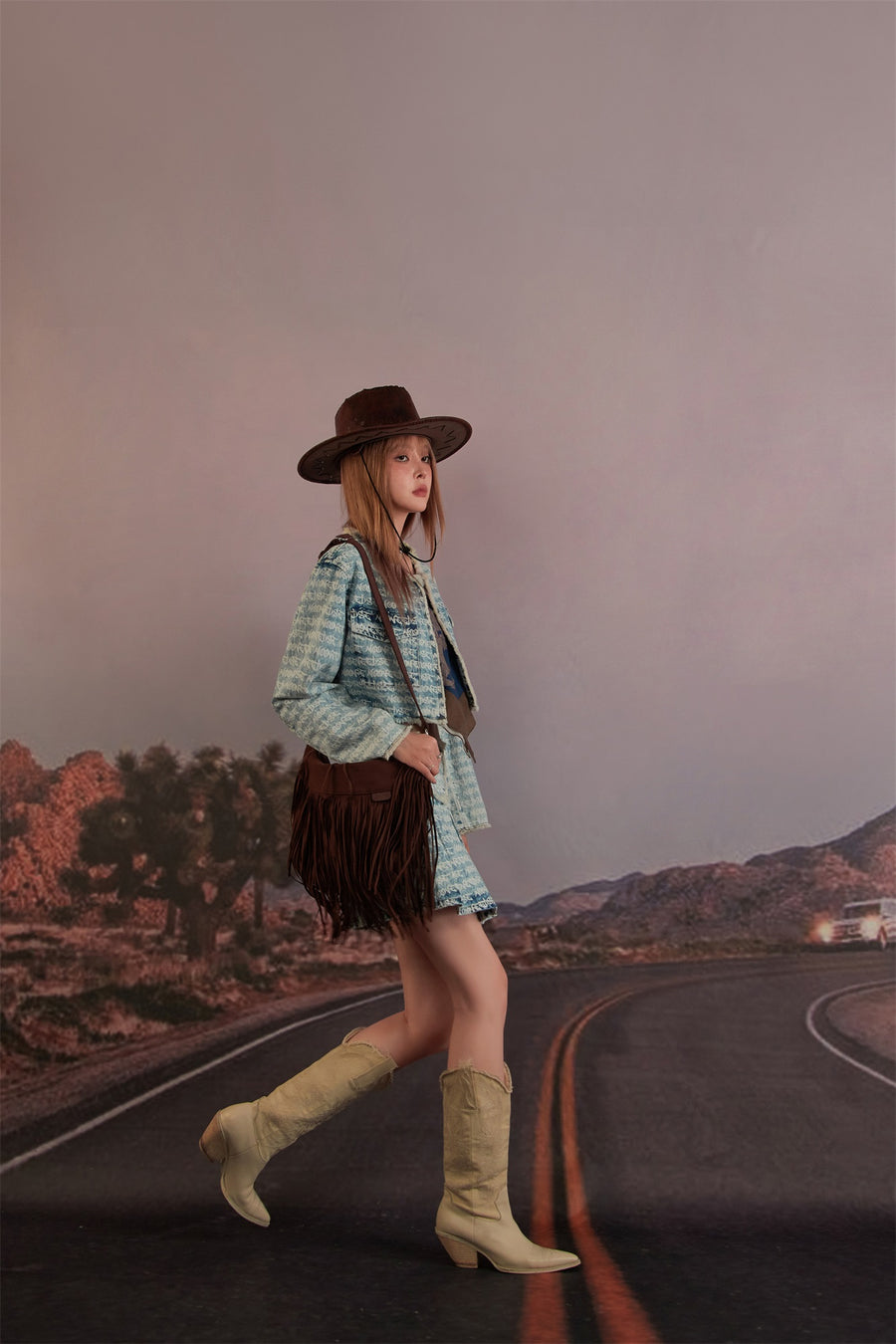 CHUU Loose-Fit Denim Cropped Jacket