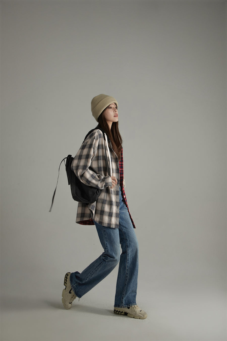 CHUU High-Waisted Washed Straight Jeans