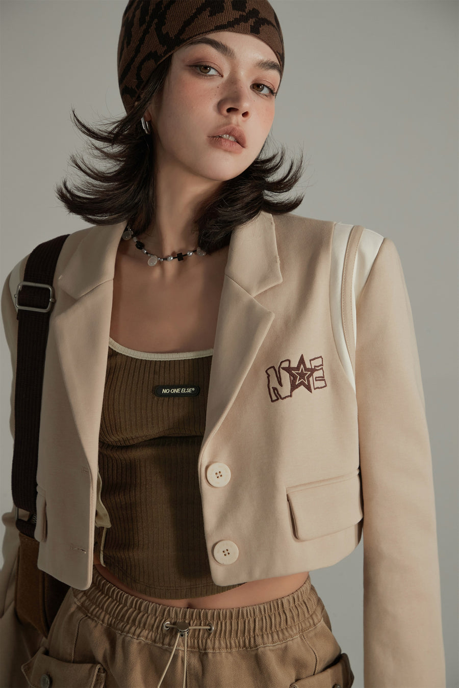 CHUU Cropped Varsity Jacket