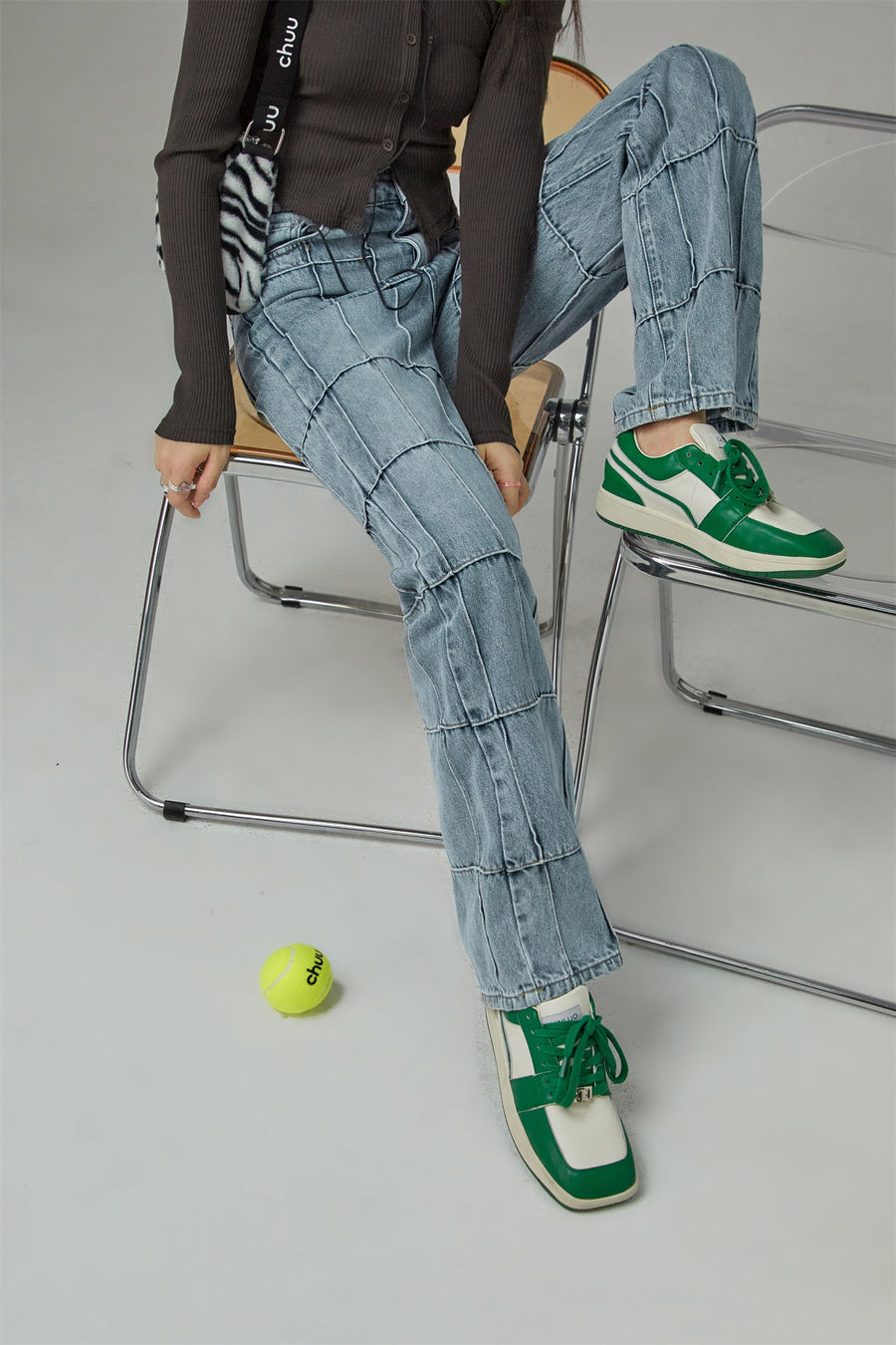 CHUU Squares High-Waisted Wide Jeans