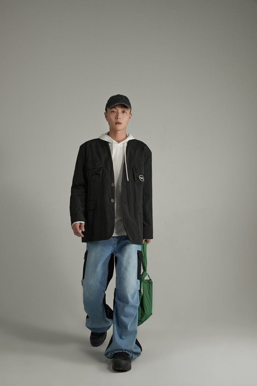 CHUU Pocket Embroidered Jacket