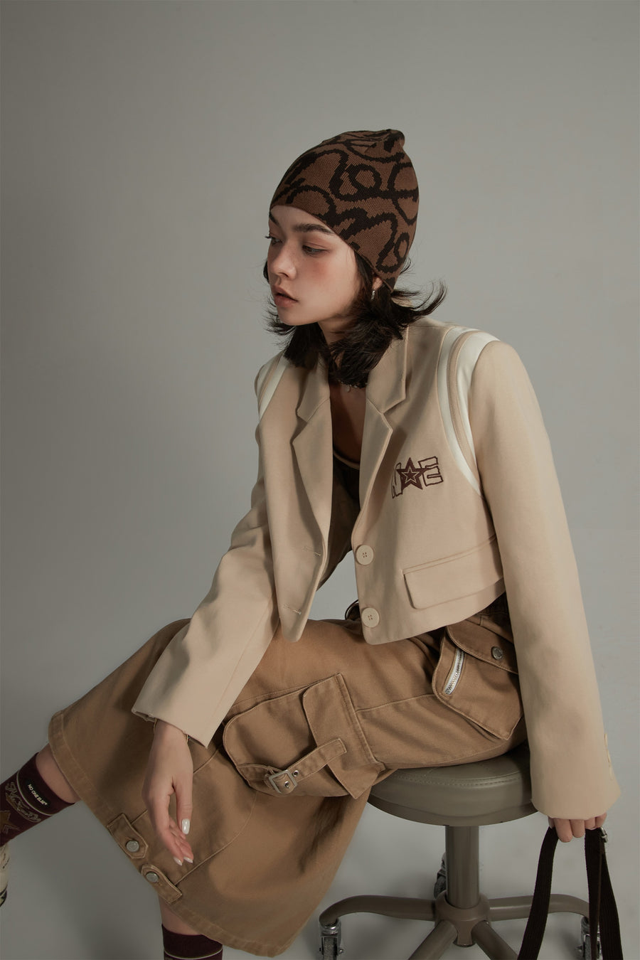 CHUU Cropped Varsity Jacket