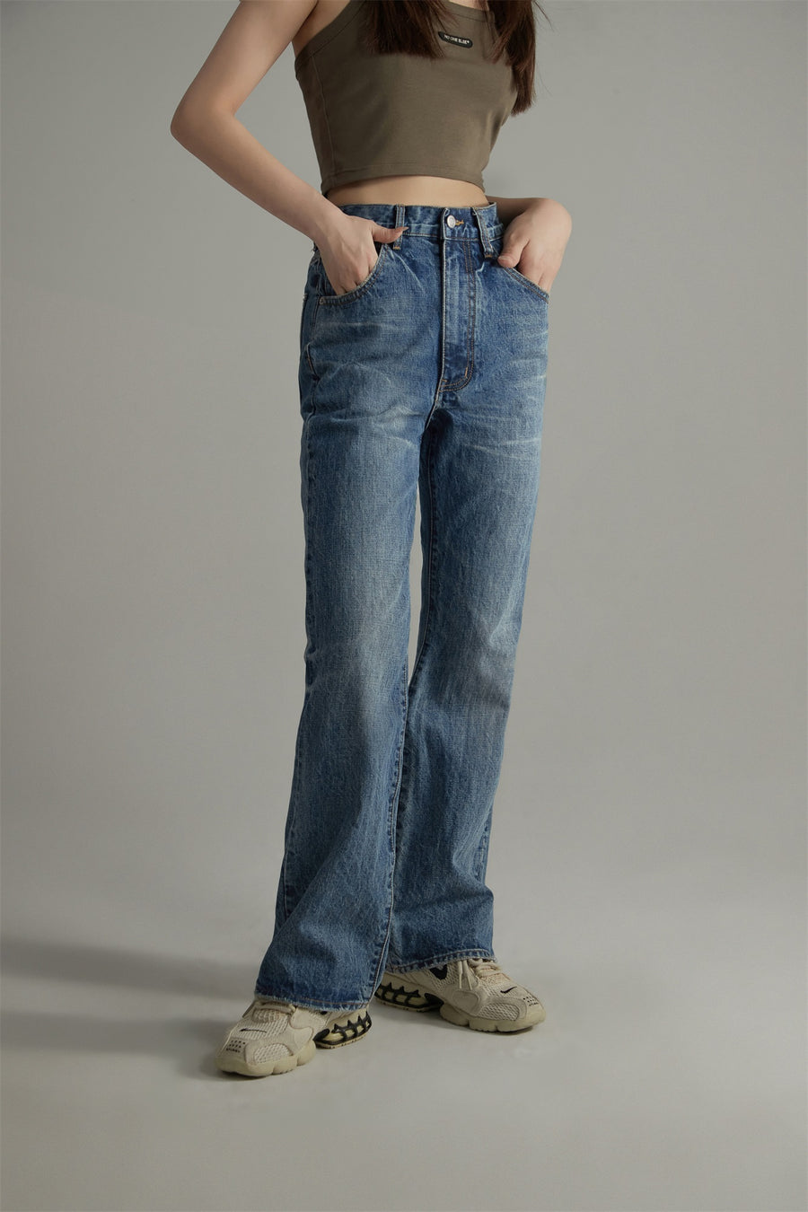 CHUU High-Waisted Washed Straight Jeans