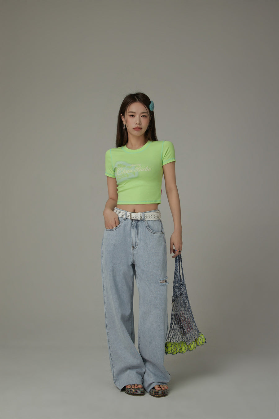 CHUU Distressed Straight Denim Light Wash Jeans