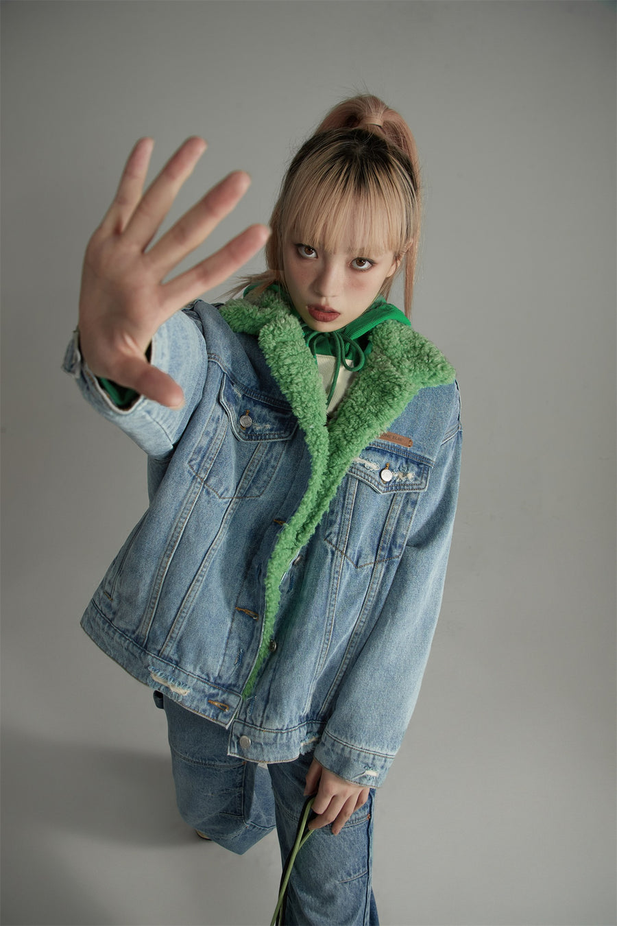 CHUU Inner Fleece Denim Jacket