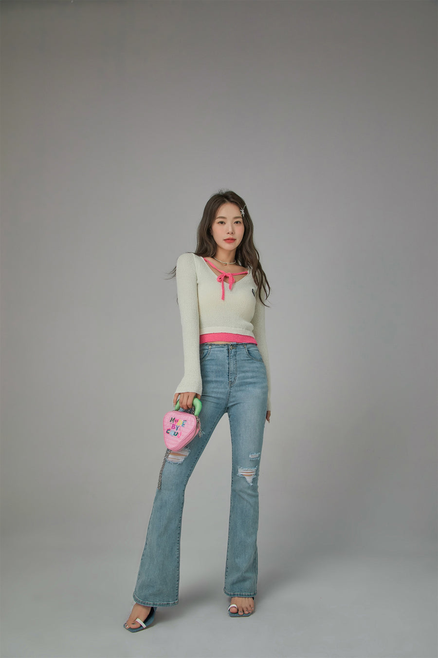 CHUU Ripped High-Wait Bootcut Jeans