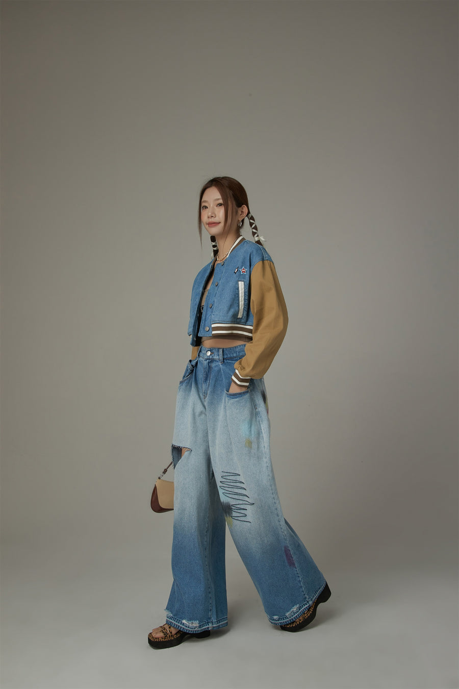 CHUU Color Matching Varsity Cropped Jacket