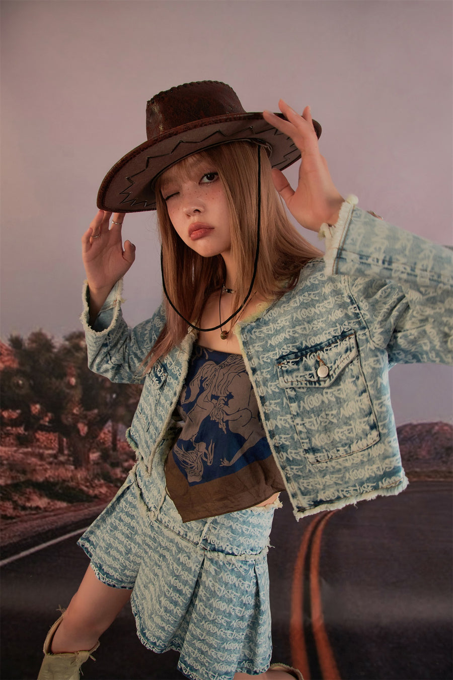 CHUU Loose-Fit Denim Cropped Jacket