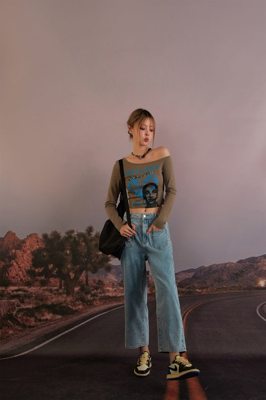 CHUU Crop Ankles Straight Jeans