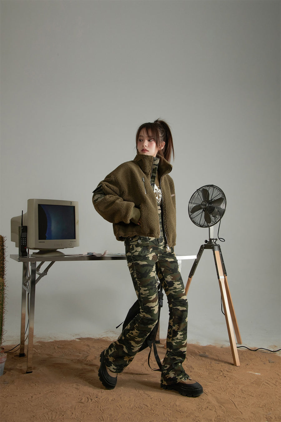 CHUU Camouflage Color Block Fleece Jacket