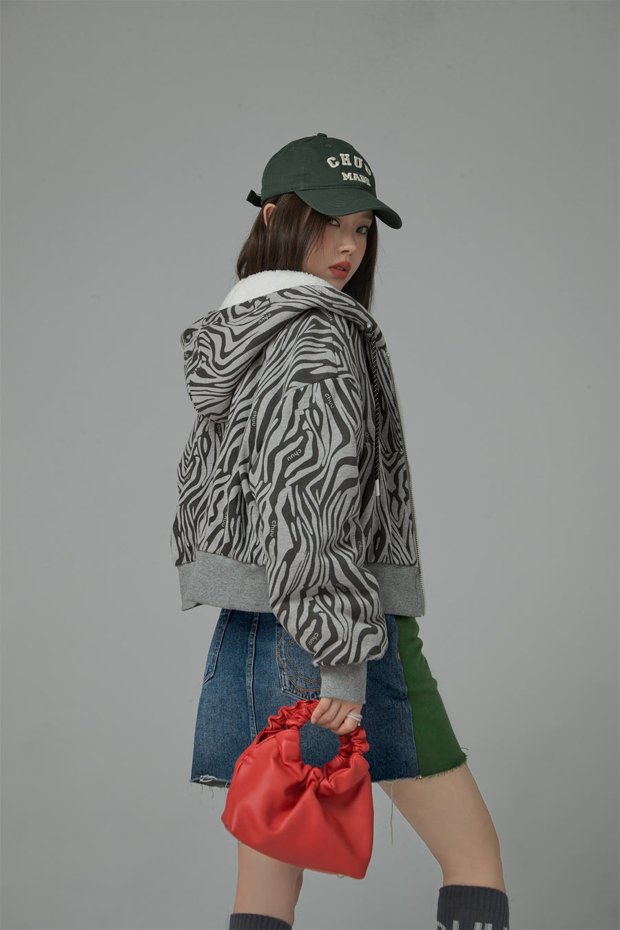 CHUU Zebra Dumble Jacket