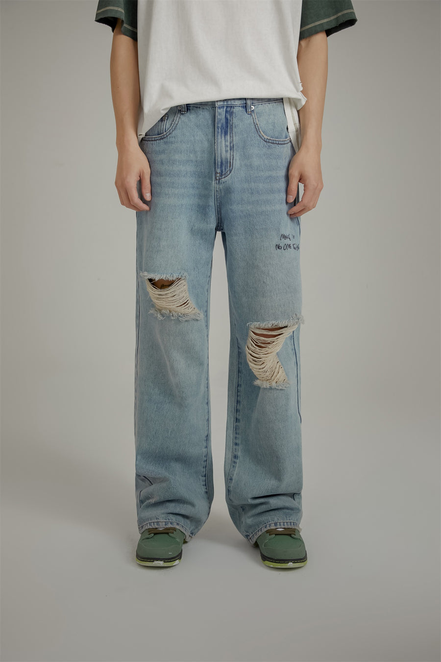 CHUU Distressed Ripped Wide Denim Jeans