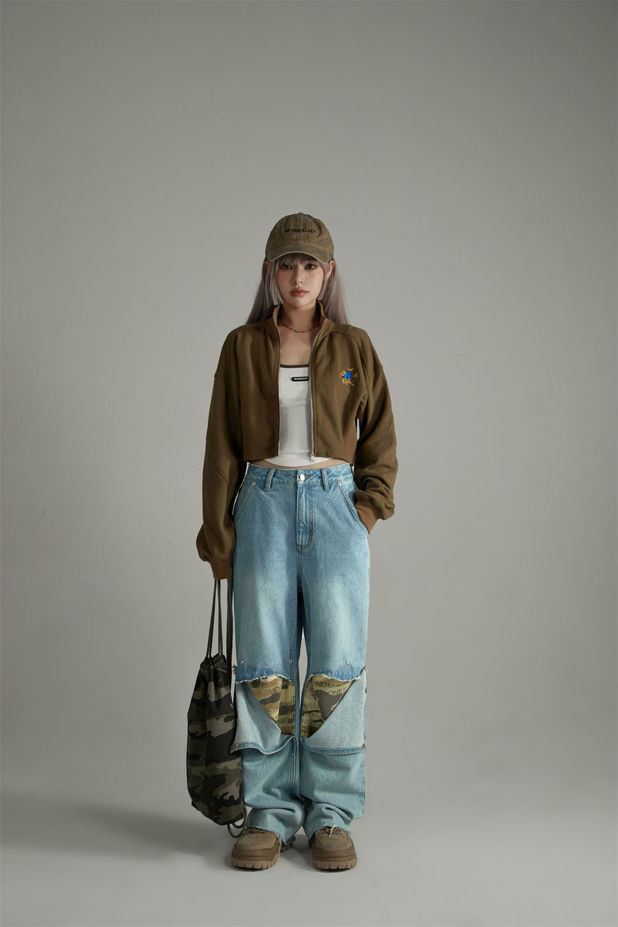 CHUU Star Embroidered Cropped Jacket