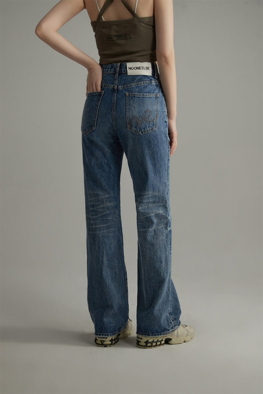 CHUU High-Waisted Washed Straight Jeans