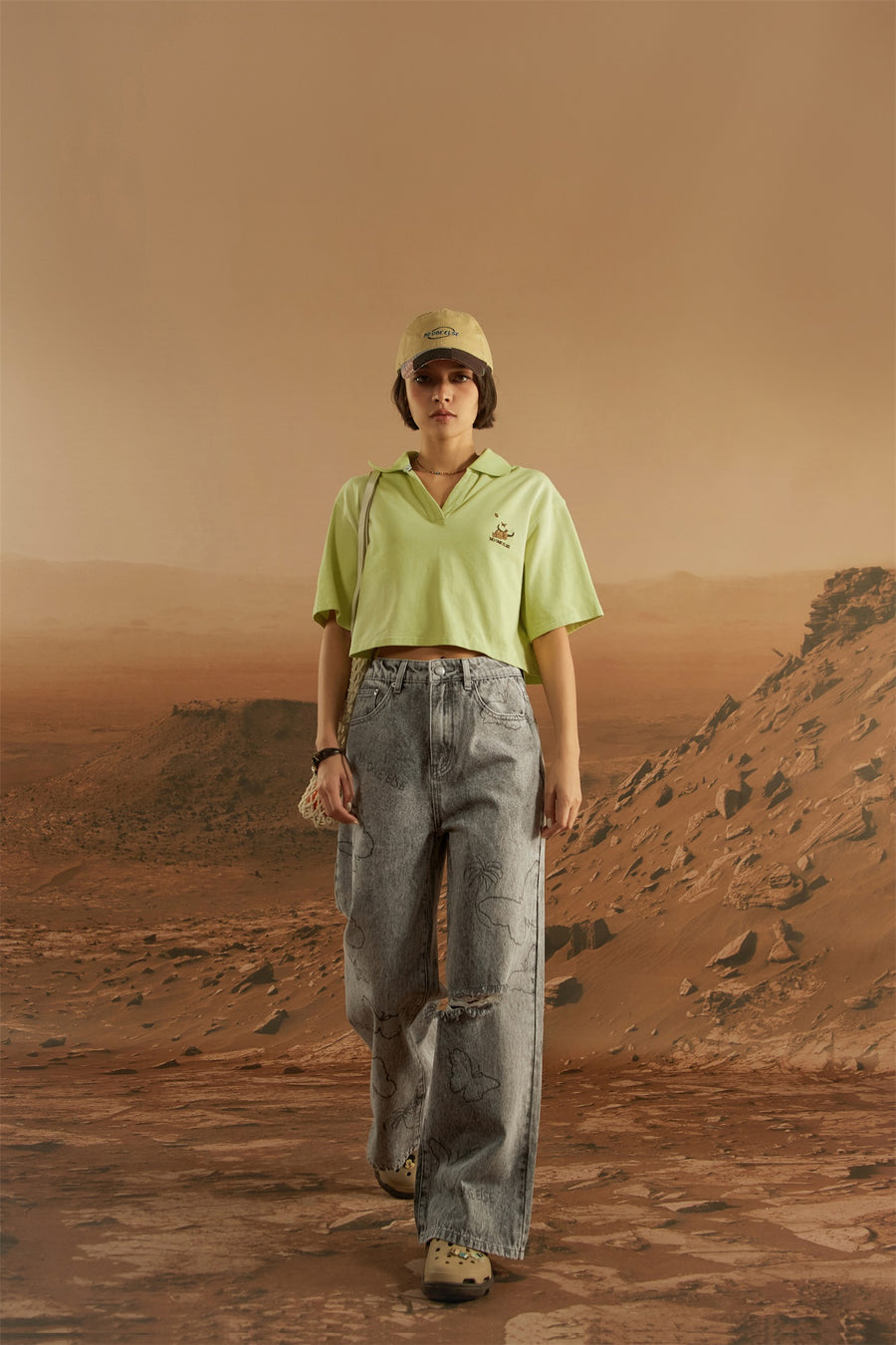 CHUU Distressed Vintage Washed Denim Jeans