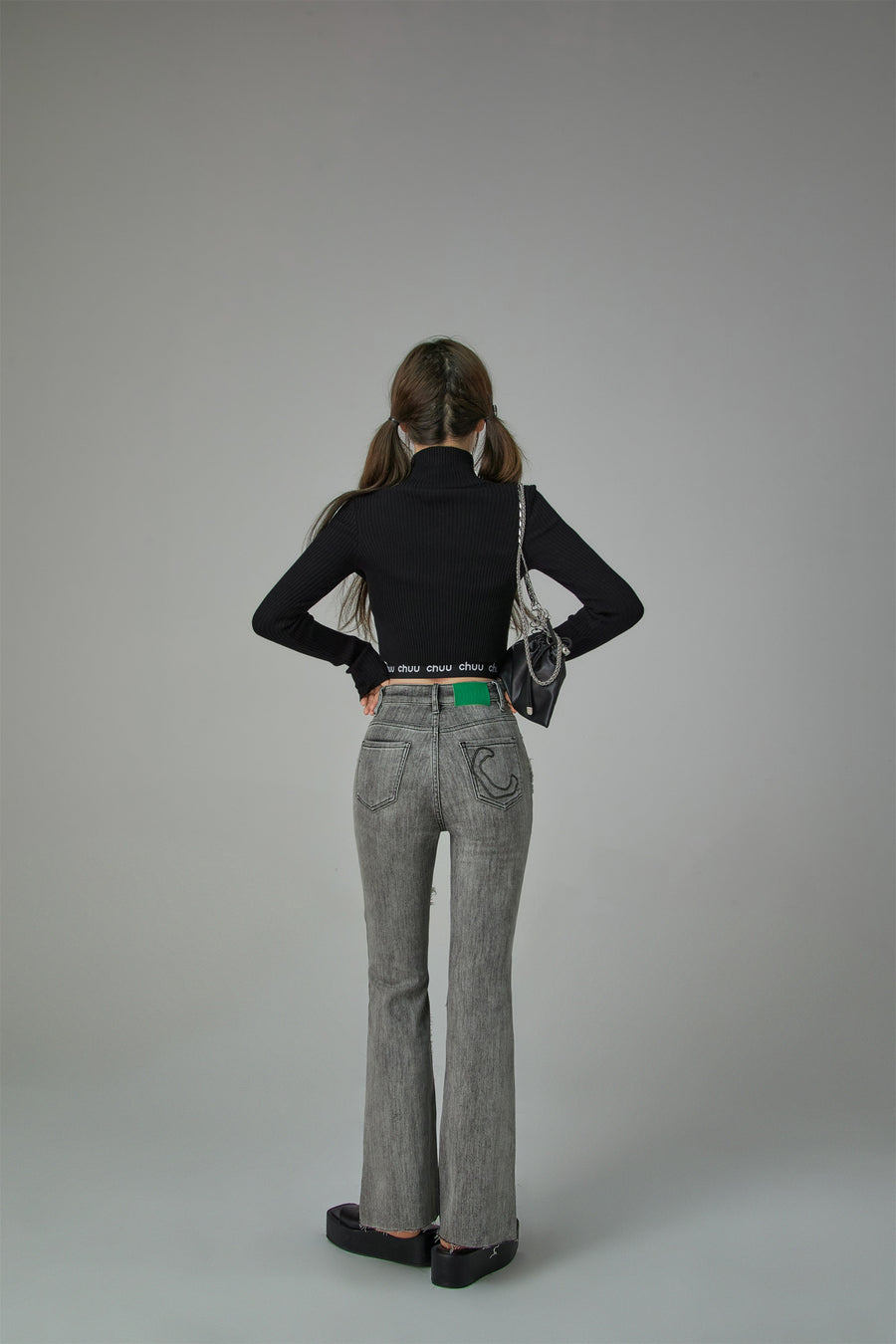 CHUU Two-Toned Cut Slit Bootcut Jeans