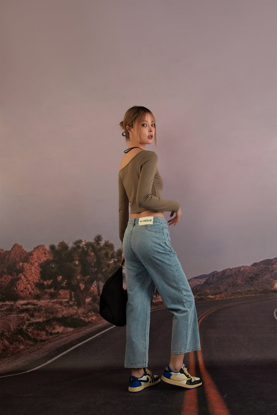 CHUU Crop Ankles Straight Jeans