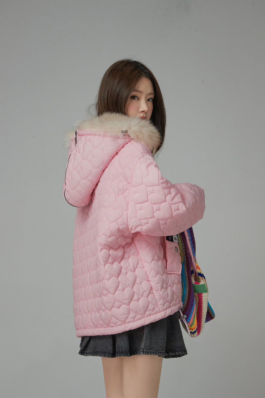 CHUU Fur Hoodie Heart Quilted Jacket