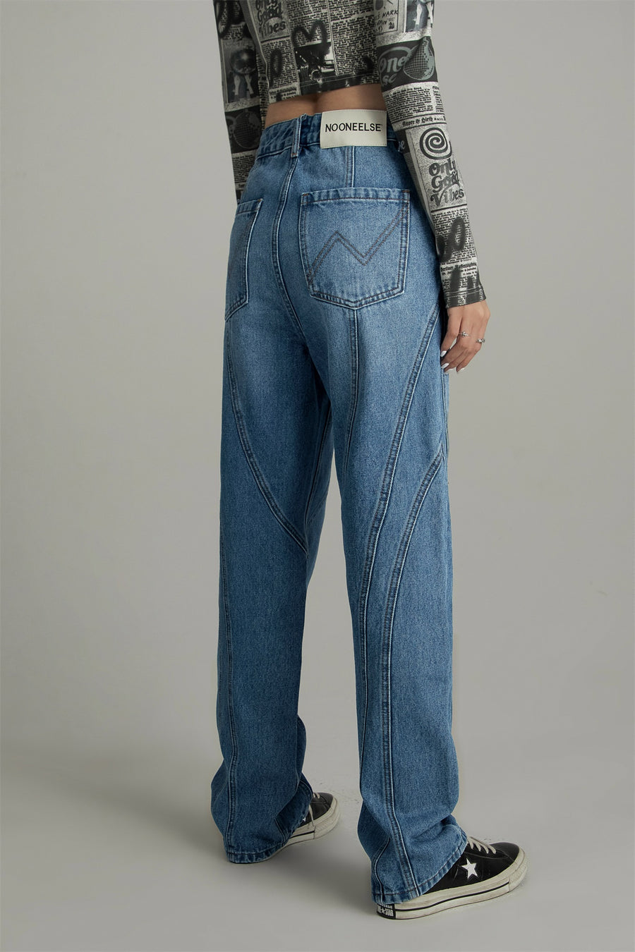 CHUU Wide Washed Jeans