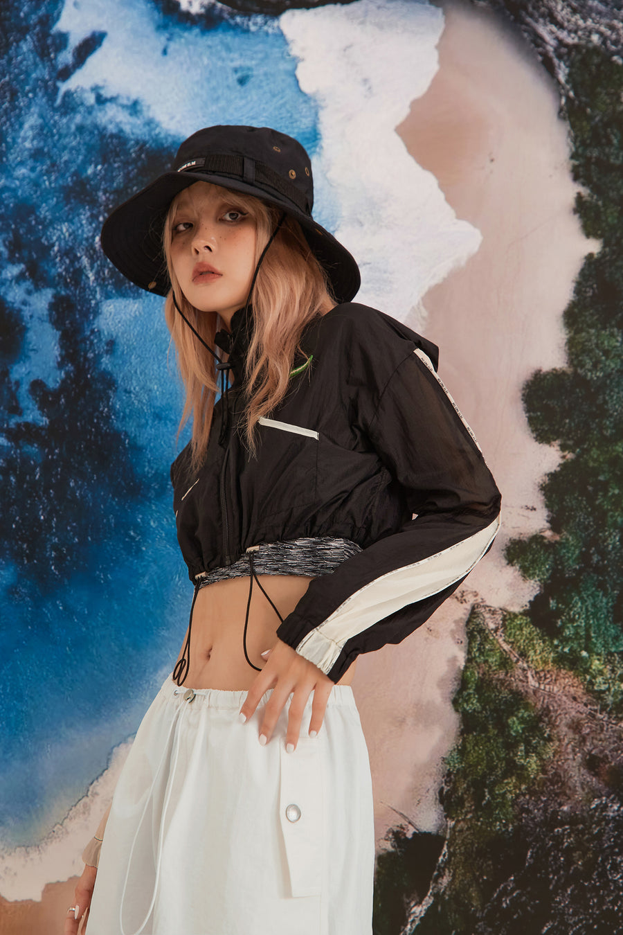 CHUU Cropped Track Jacket