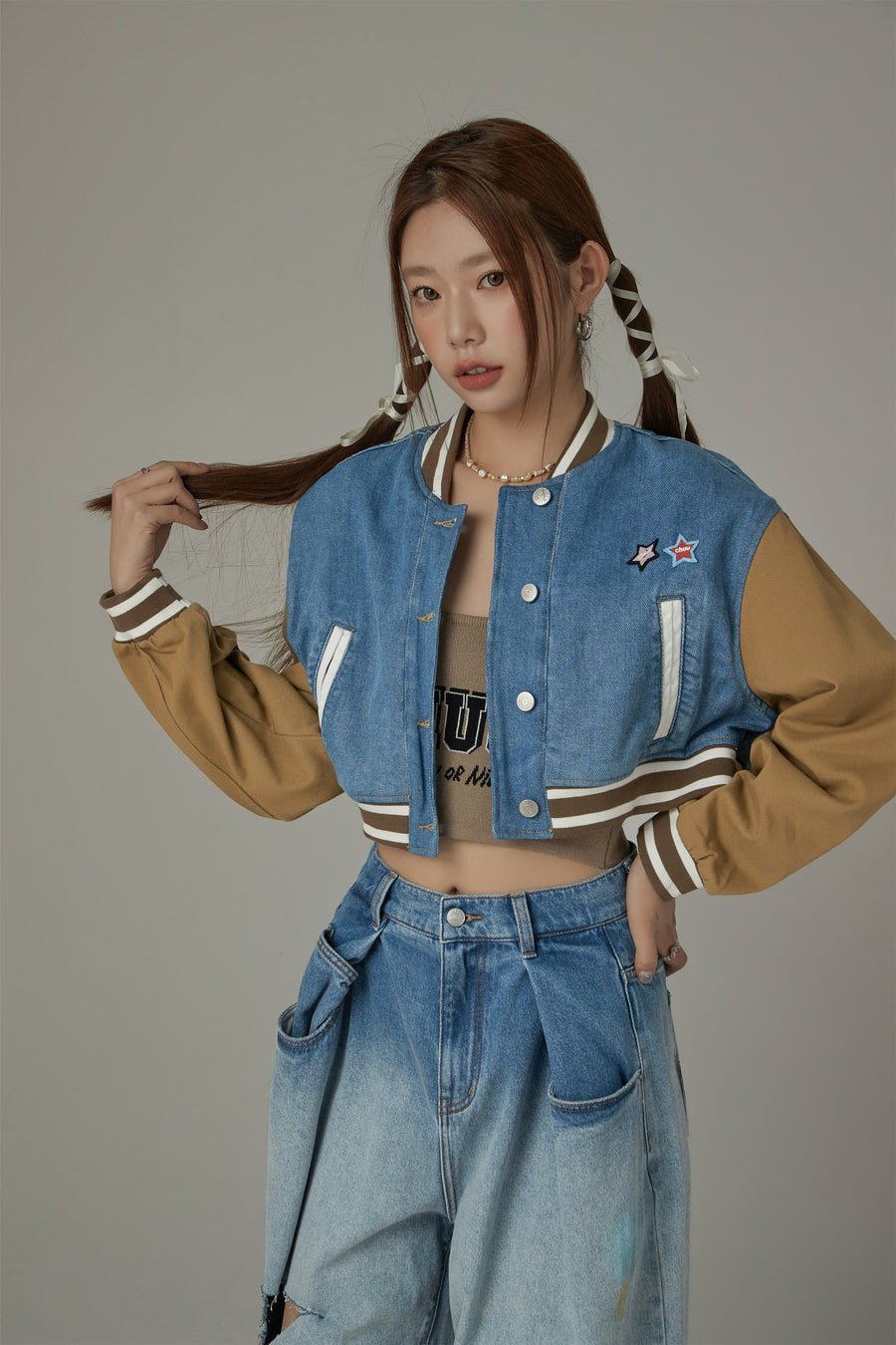 CHUU Color Matching Varsity Cropped Jacket