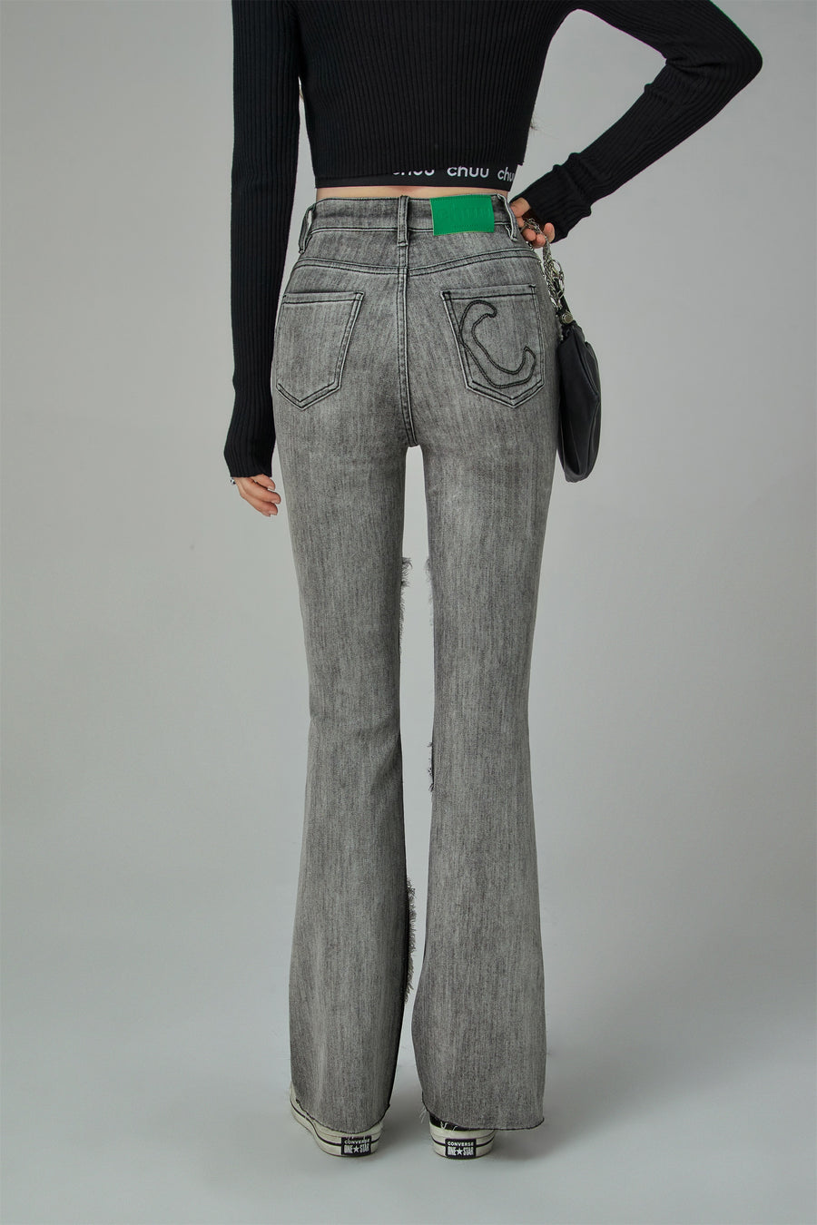 CHUU Two-Toned Cut Slit Bootcut Jeans