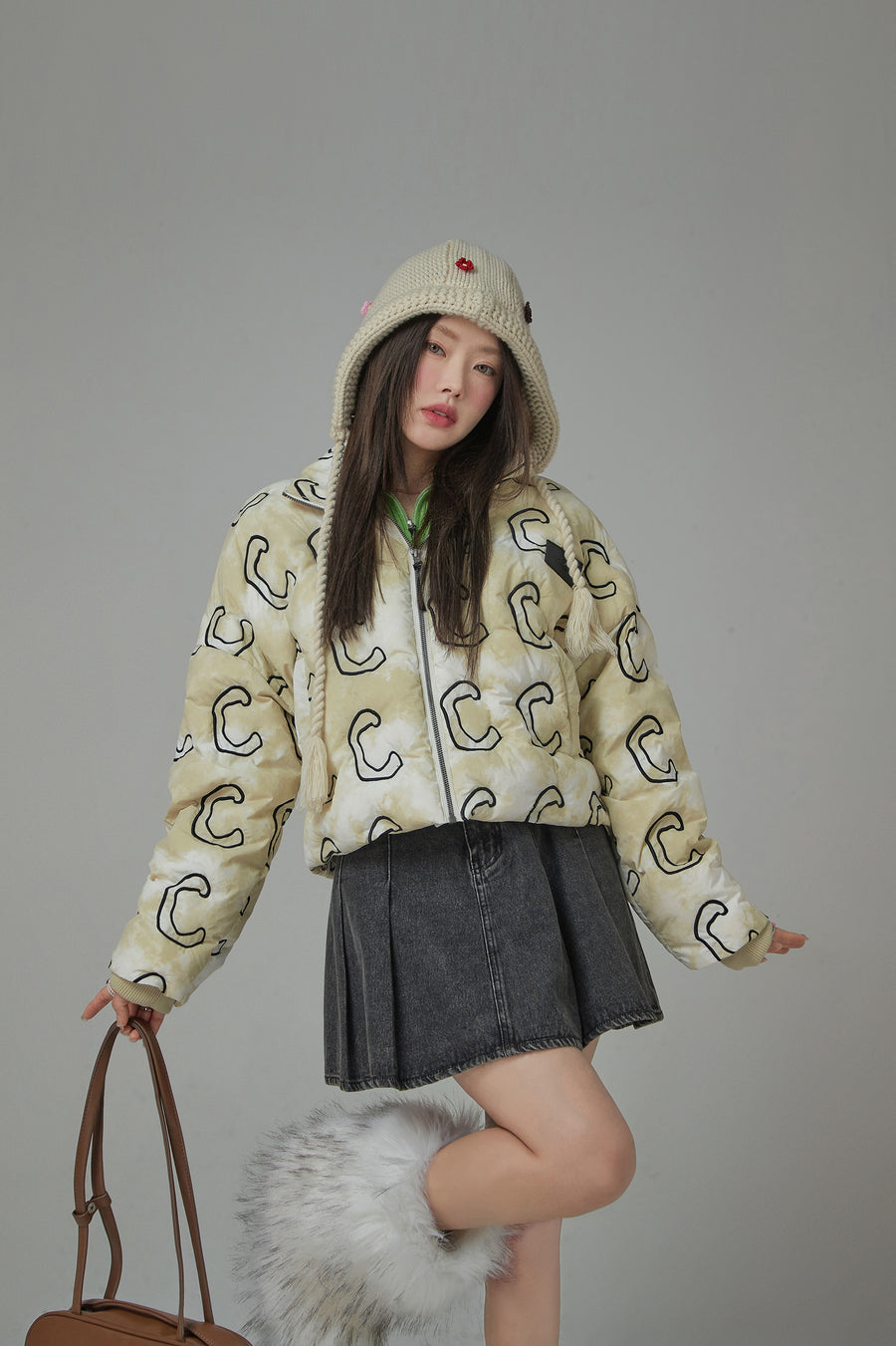 CHUU You See Me Overfit Duck Down Padding Jacket