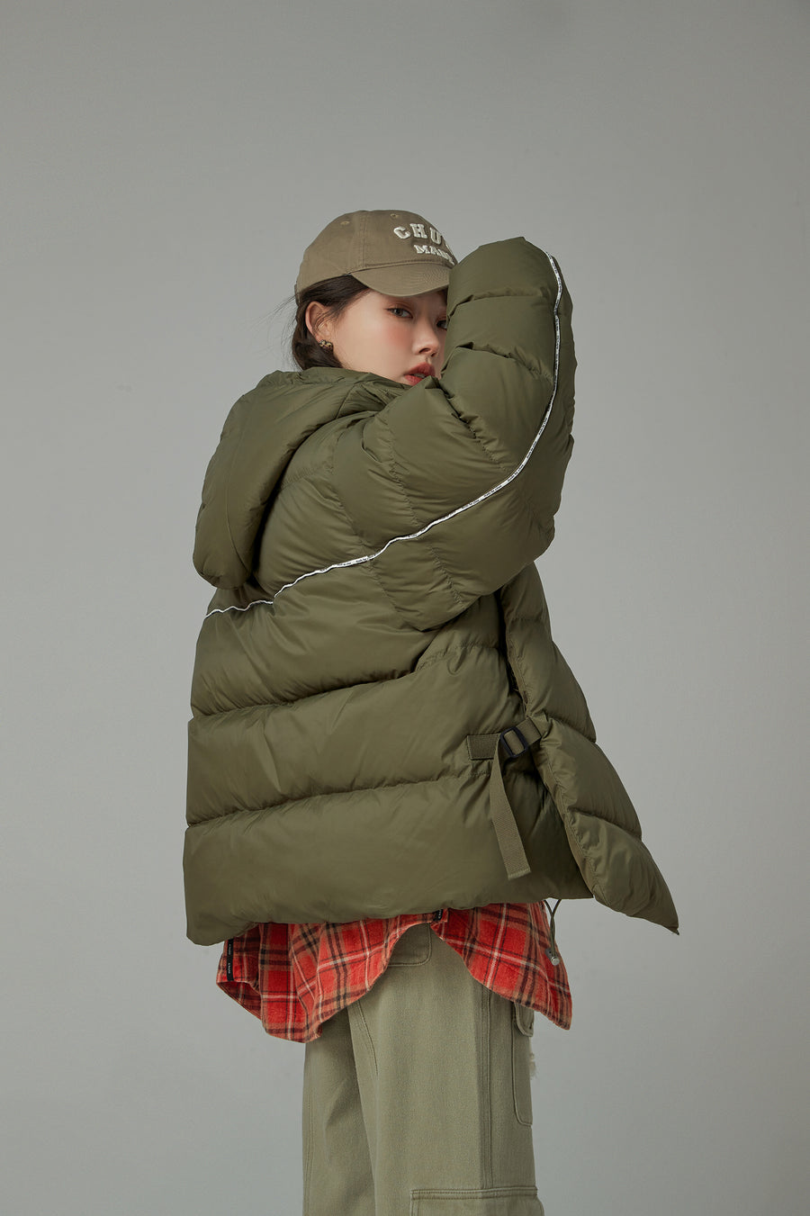 CHUU Fast Forward Oversized Hooded Padded Jacket