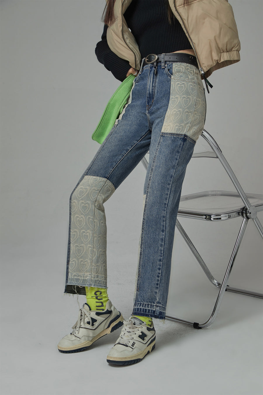 CHUU Patch High Waist Straight Jeans