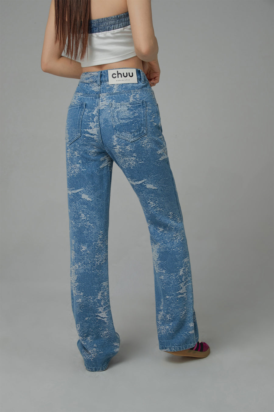 CHUU Washed Denim Straight Jeans