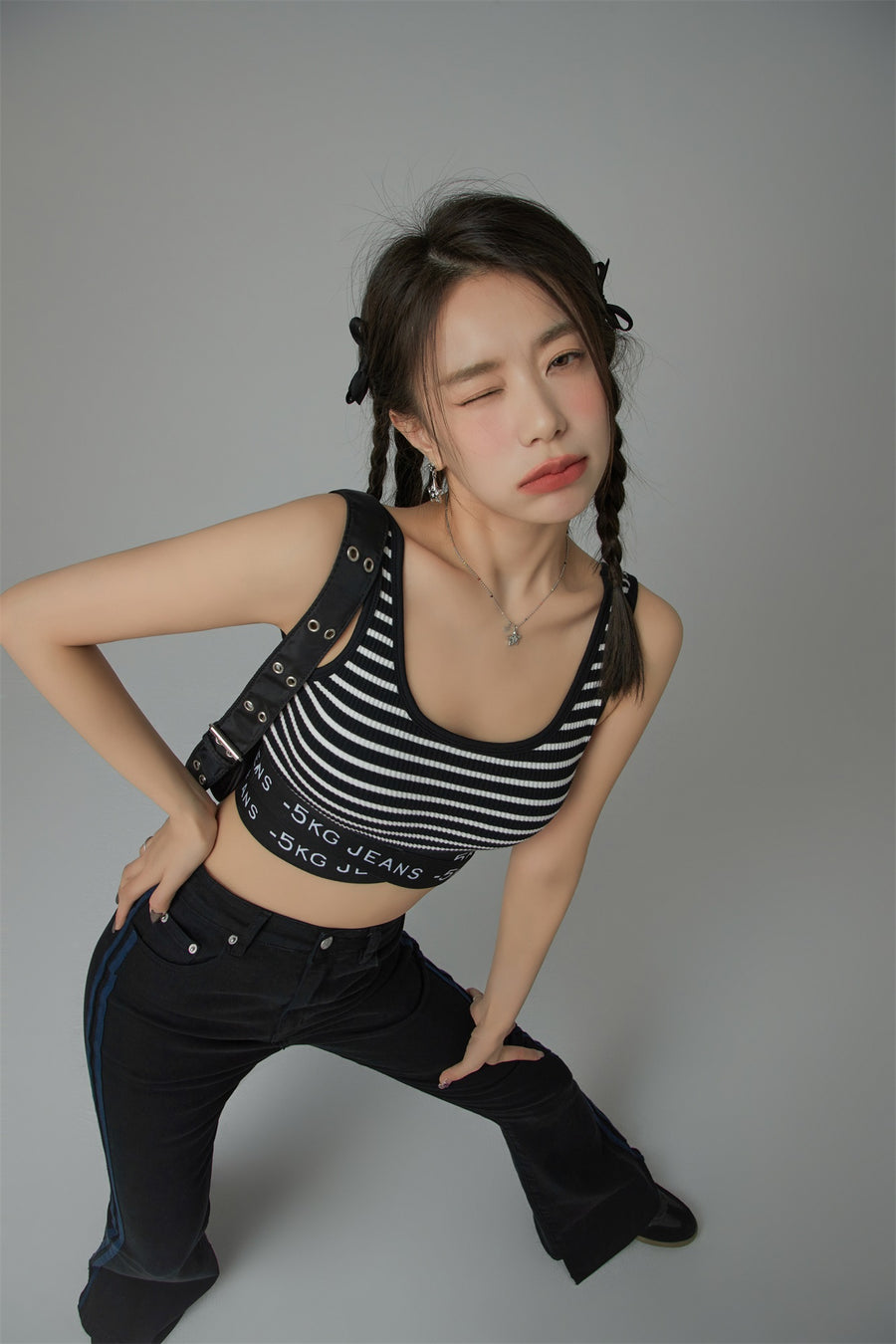 CHUU '-5kg Jeans Striped Sleeveless Crop Top