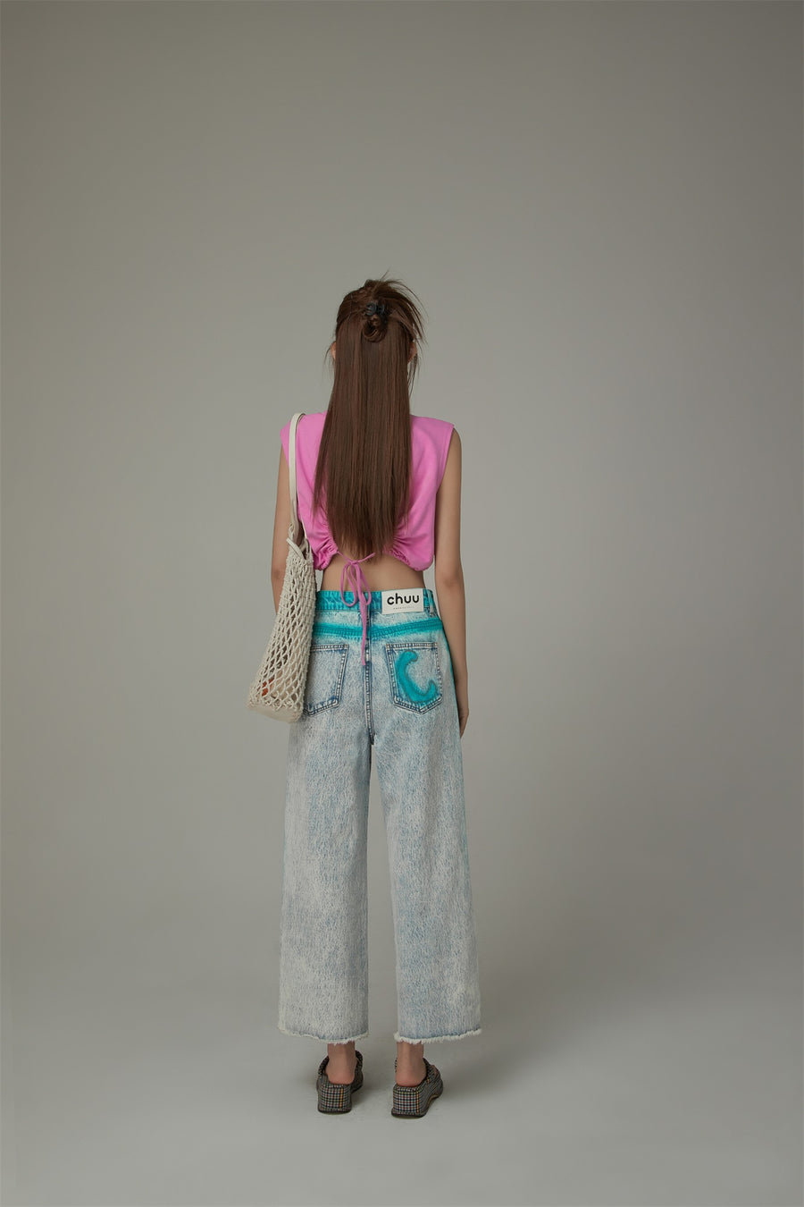 CHUU Color Outline Light Acid Wash Distressed Hem Denim Jeans