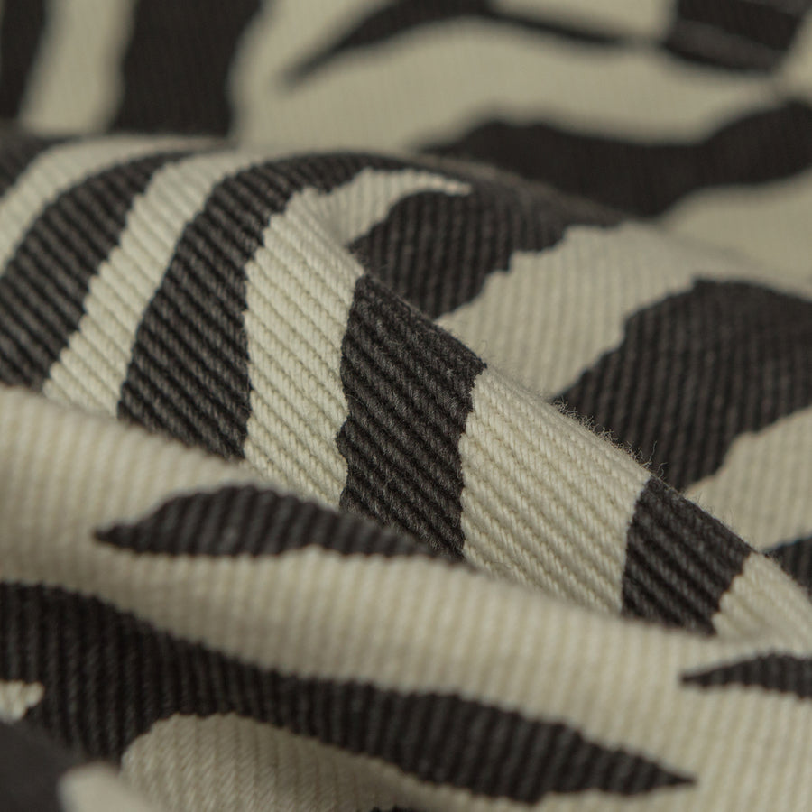 CHUU You Are No Competition Zebra Jacket