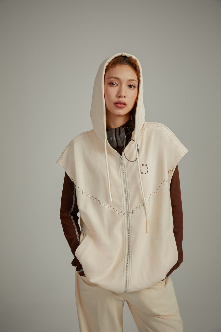 CHUU Stitch Hooded Zip-Up Vest