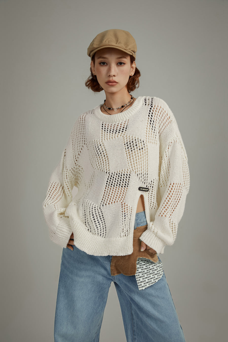 CHUU Knitted Design Slit Sweater