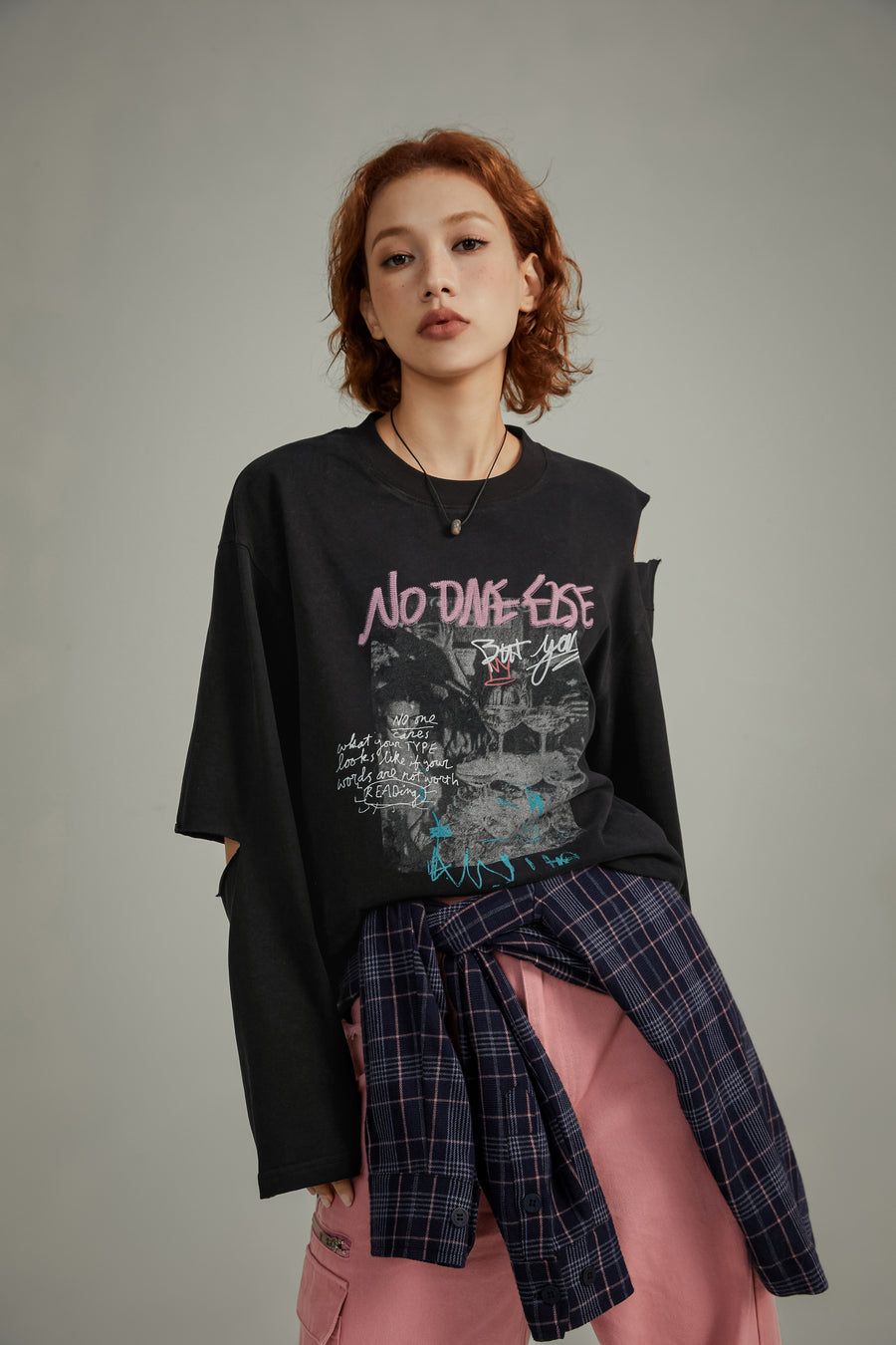 CHUU Logo Printed Design Split Loose Fit T-Shirt