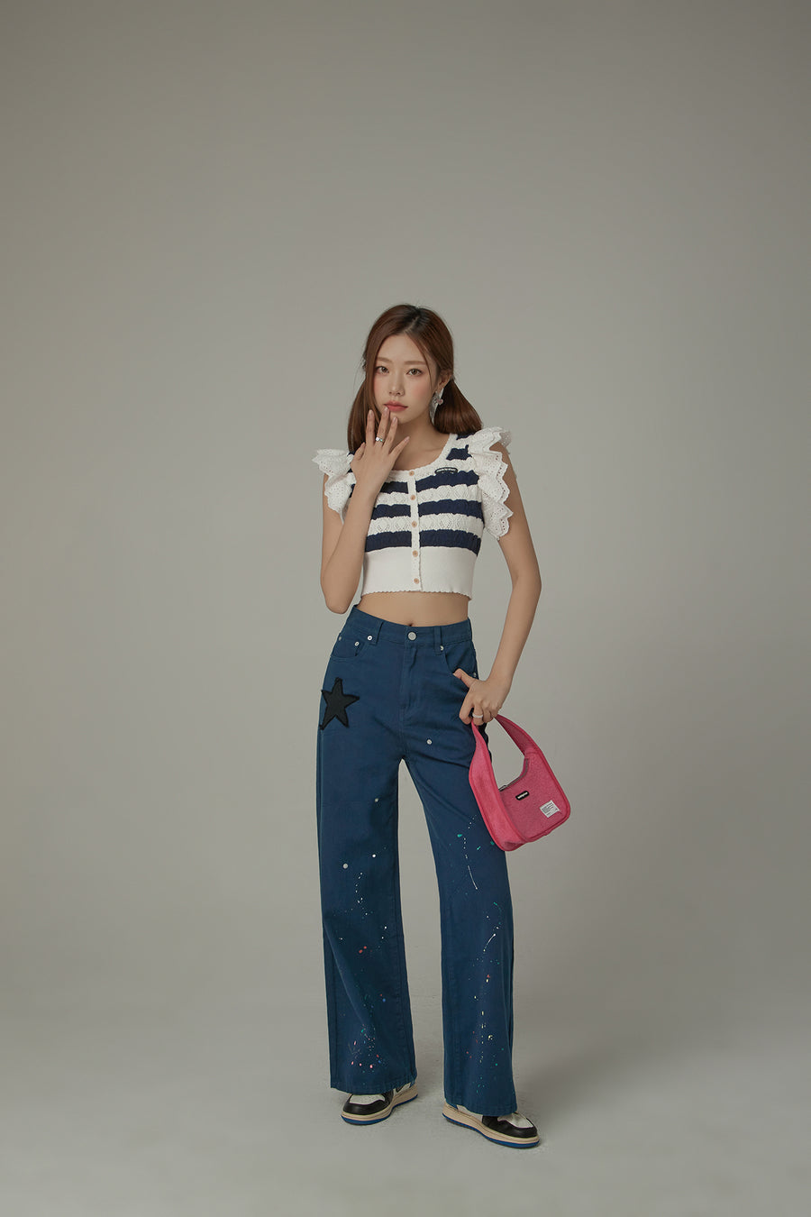 CHUU Ruffled Lace Striped Crop Knit Top