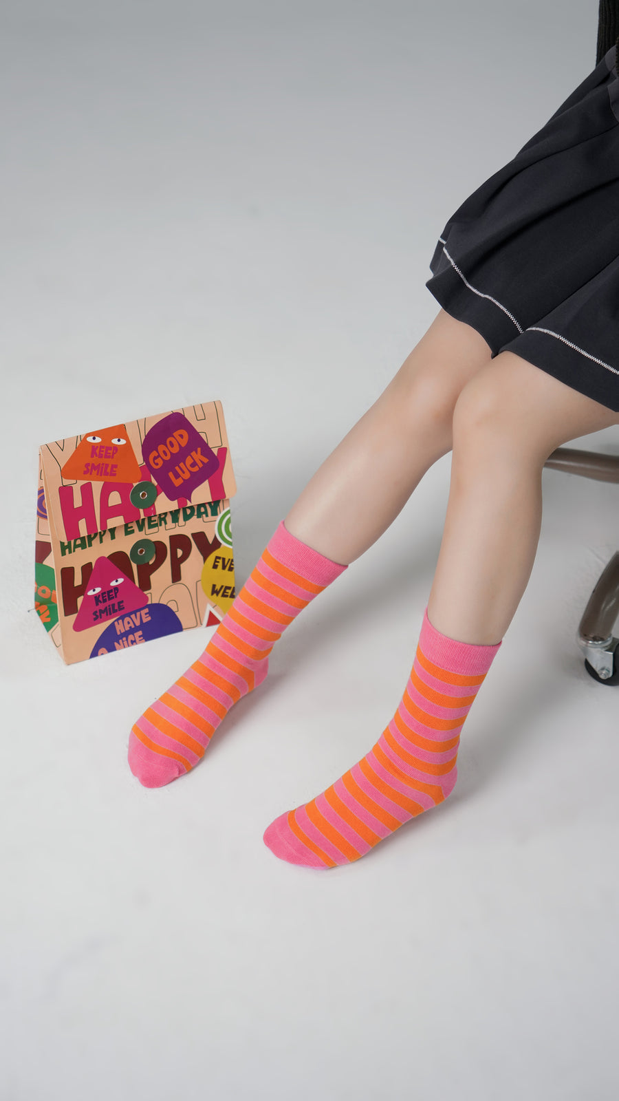 CHUU Striped Knit Logo High Socks