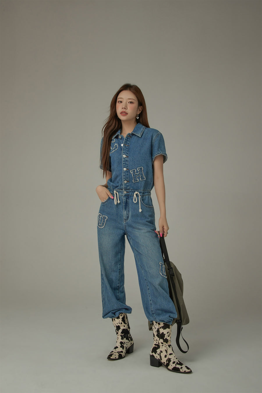 CHUU String Embroidered Denim Jumpsuit