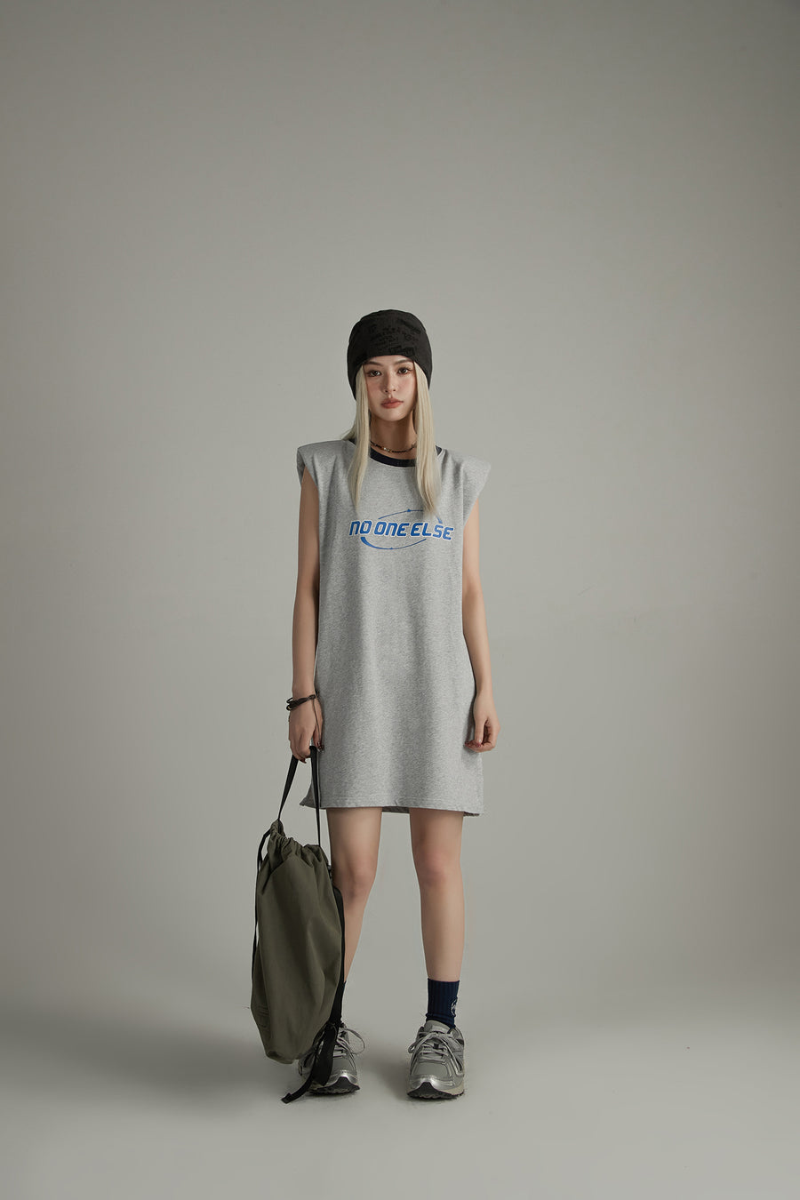 CHUU Noe Center Logo Sleeveless T-Shirt Dress