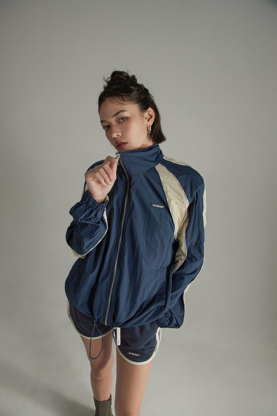 CHUU Colorblocked Boxy Sports Style Casual Drawstring Jacket