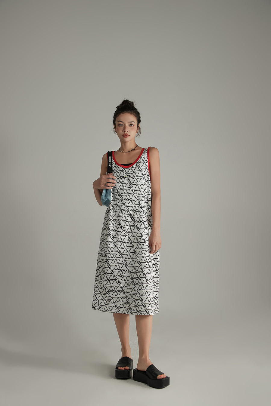 CHUU Sleeveless Logo Symbol Long Dress