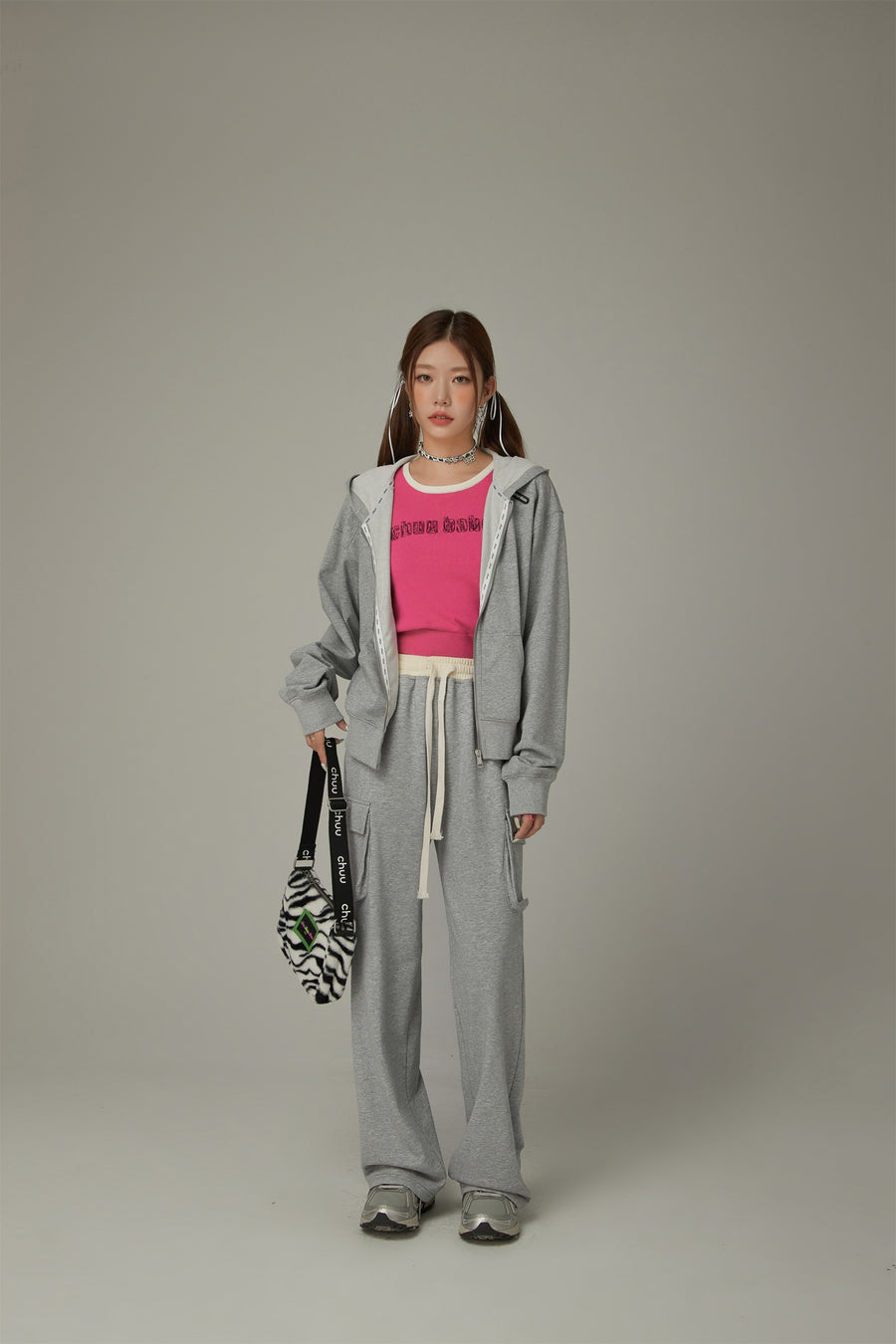 CHUU Colorful Logo Pocket String Cargo Pants